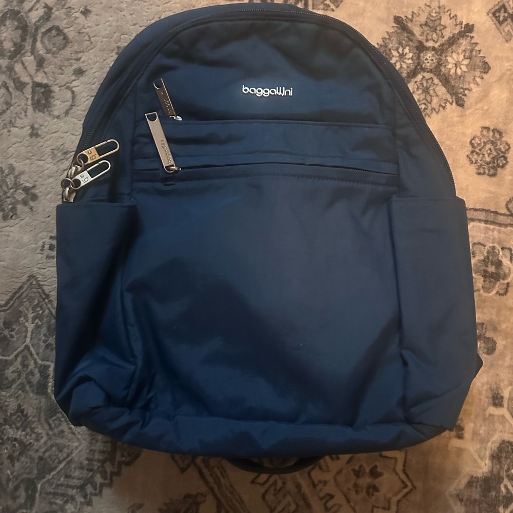 Baggallini Navy Blue Backpack with Pockets